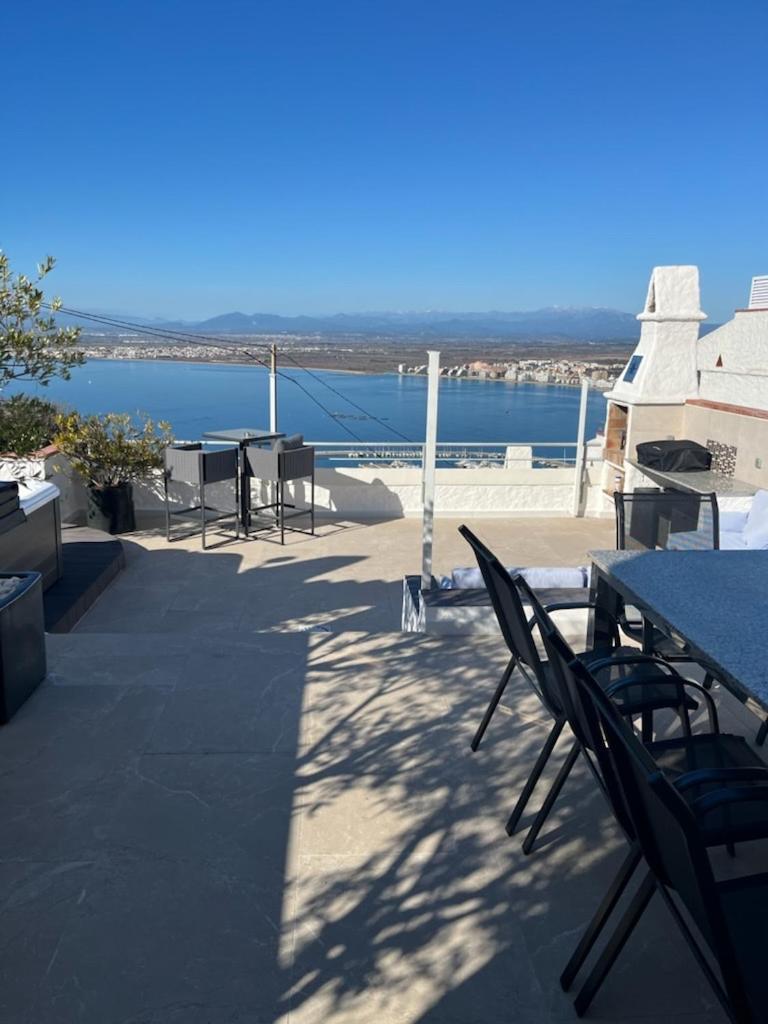 Appartement Duplex Rosas Avec Terrasse Magnifique Jacuzzi Vue Mer Εξωτερικό φωτογραφία
