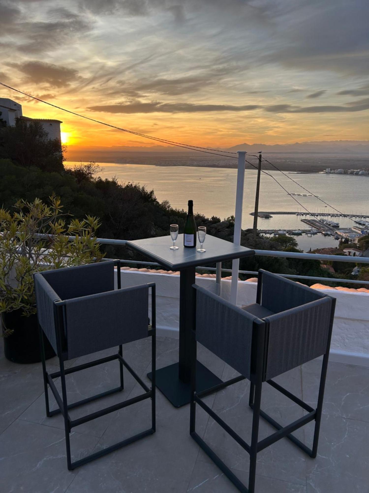 Appartement Duplex Rosas Avec Terrasse Magnifique Jacuzzi Vue Mer Εξωτερικό φωτογραφία